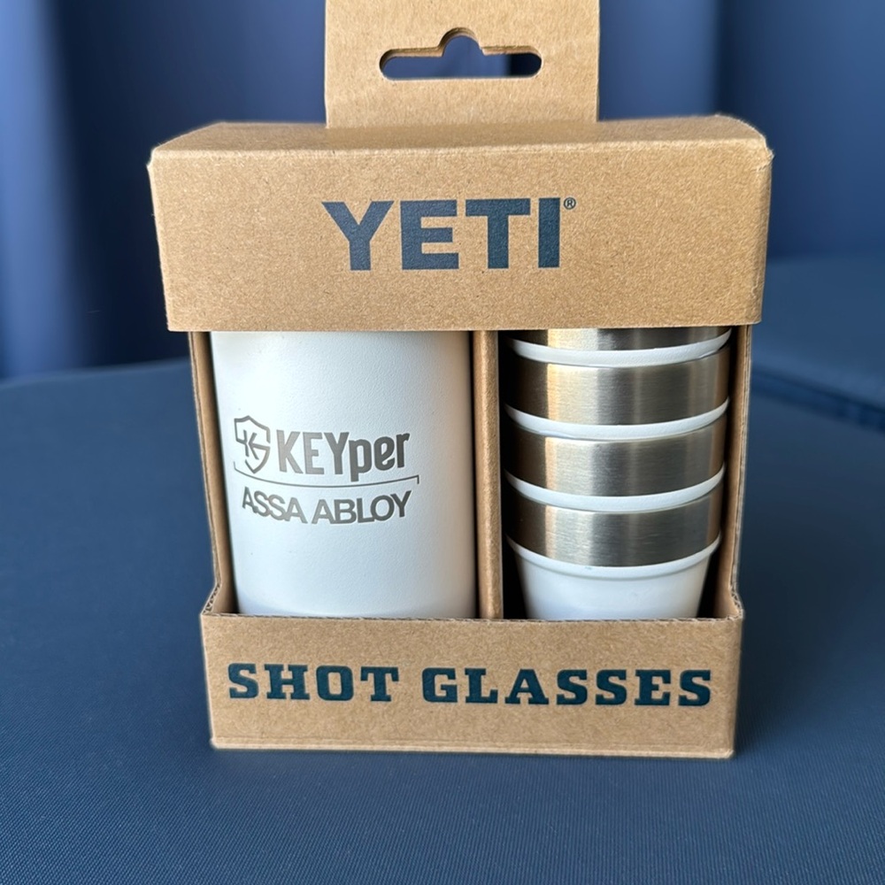 YETI  white and Silver Shot Glass Set